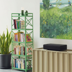 Ultra short throw projector